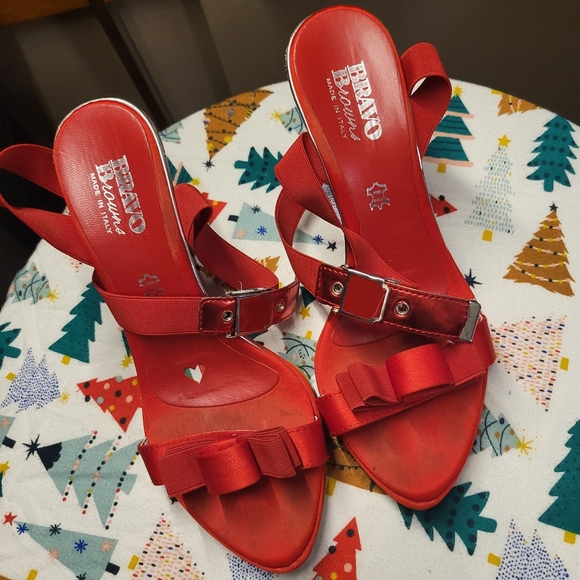 EU39 Red patent leather stilettos with buckles and bows by Bravo Browns - Picture 8 of 16